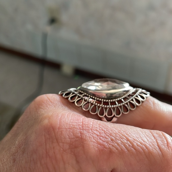 New Sterling Austrian crystal ring - Picture 2 of 8